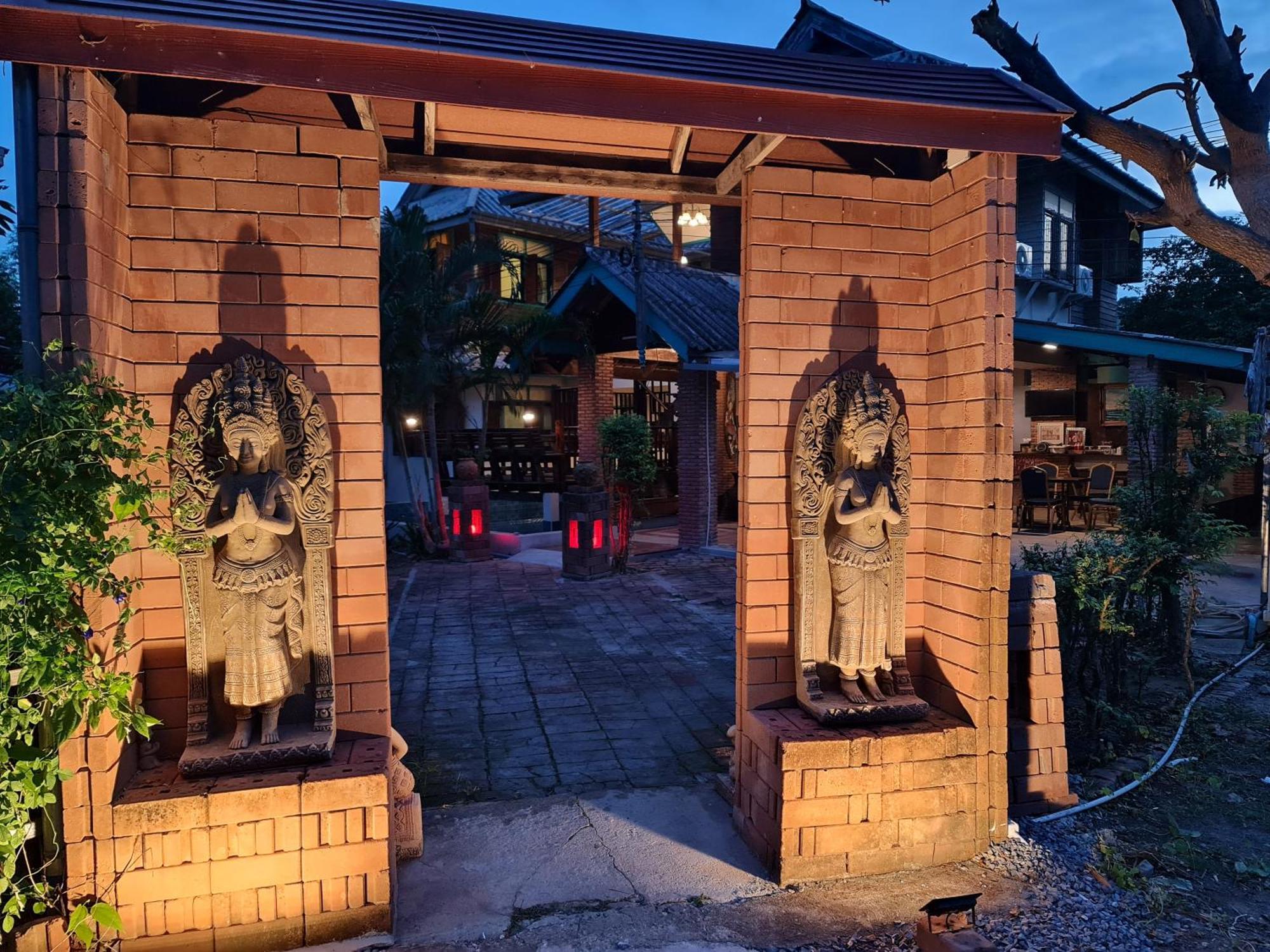 شقة Tepbunthomhouse Ayutthaya المظهر الخارجي الصورة